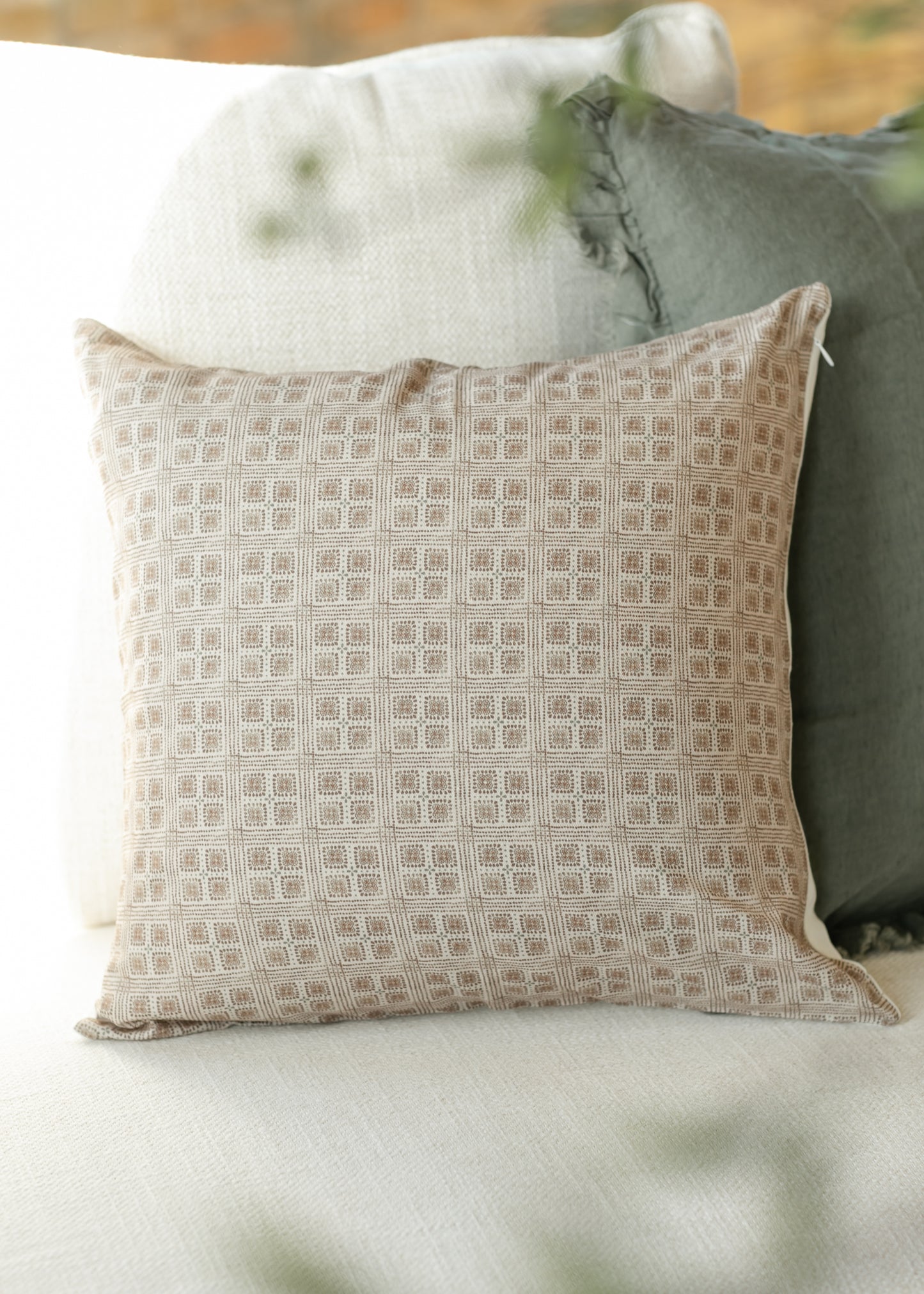 Fleur Grid Brown Throw Pillowcase