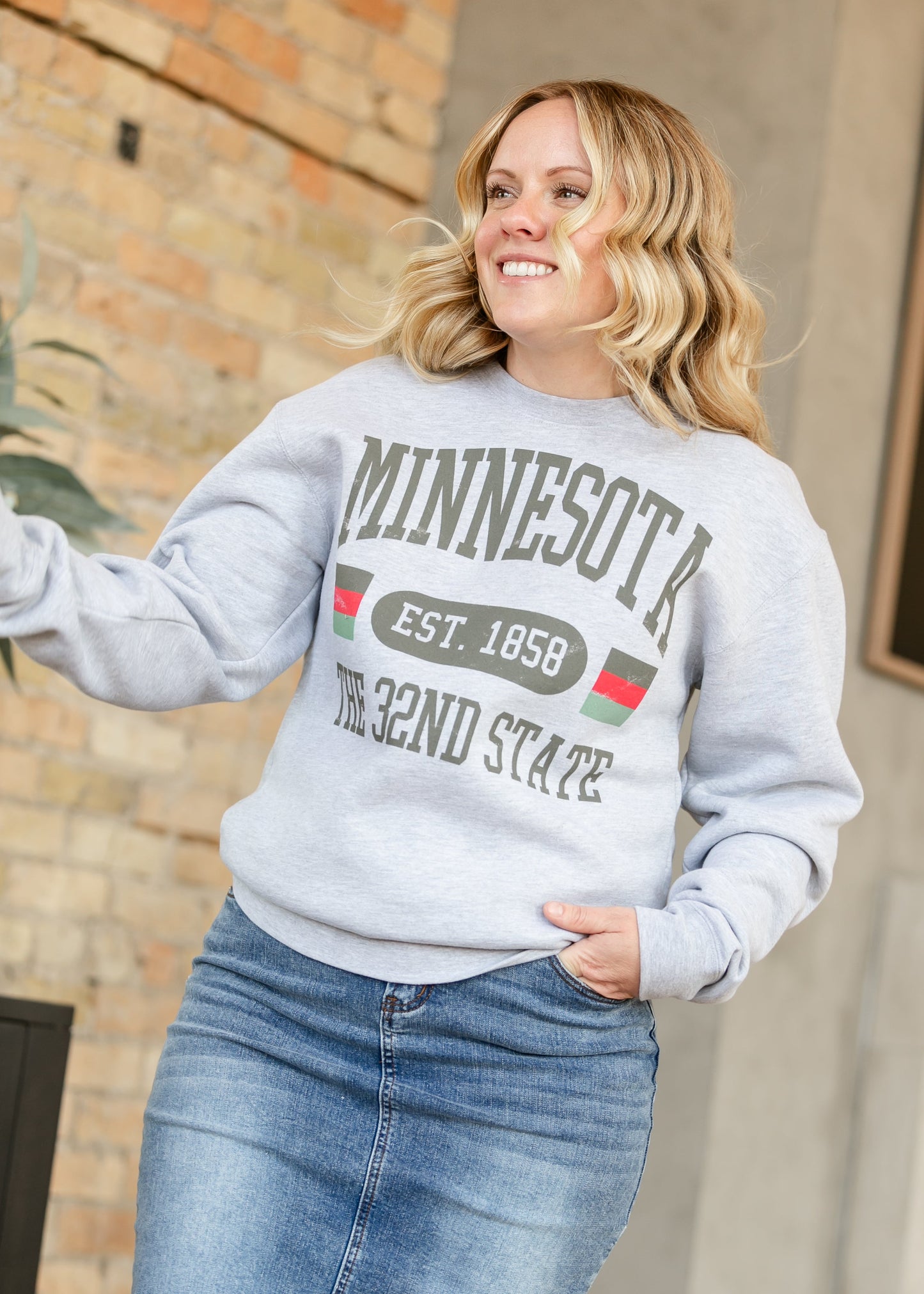 Minnesota Graphic Unisex Crewneck Sweatshirt FF Tops