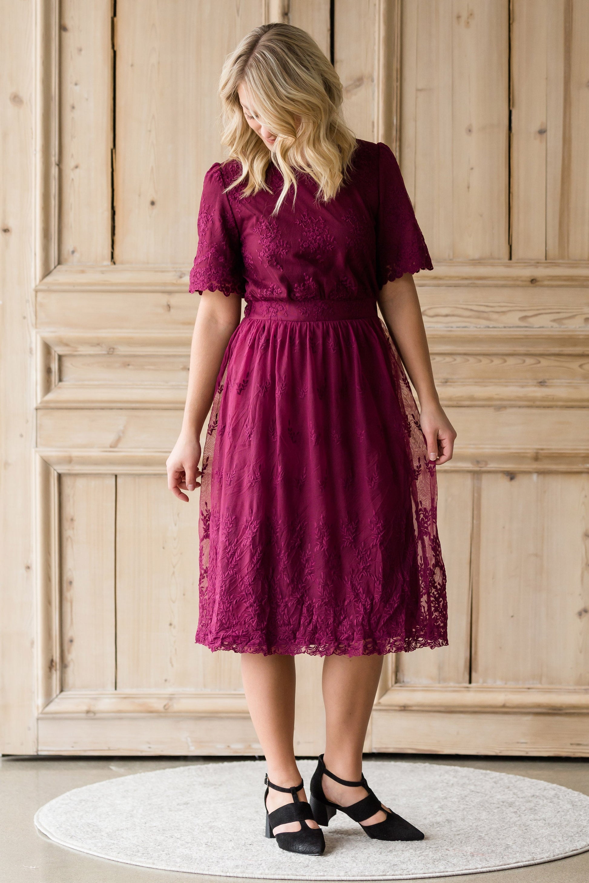 Short Sleeve Detailed Midi Dress - FINAL SALE Dresses