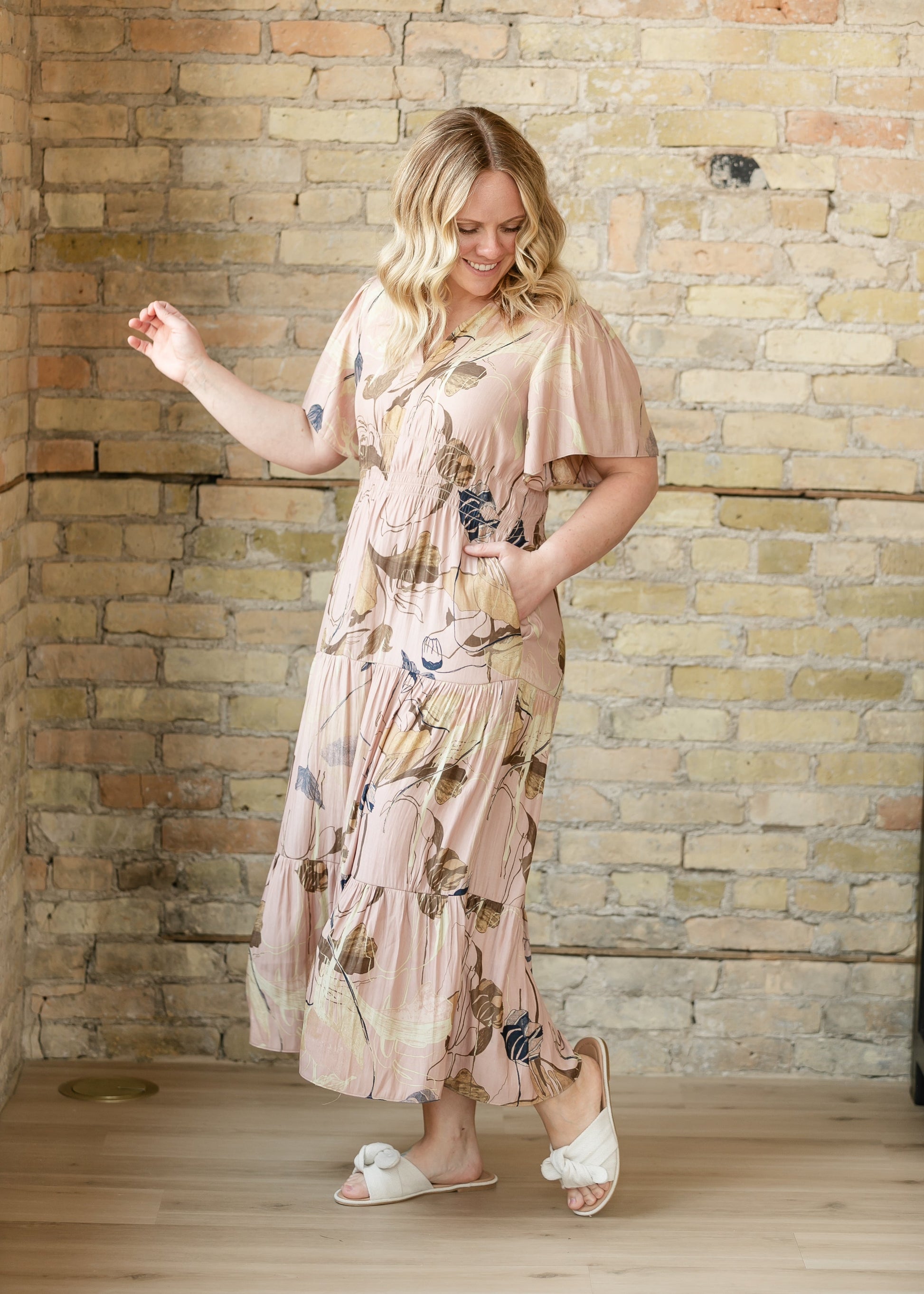 Smocked Waist V-neck Floral Maxi Dress FF Dresses