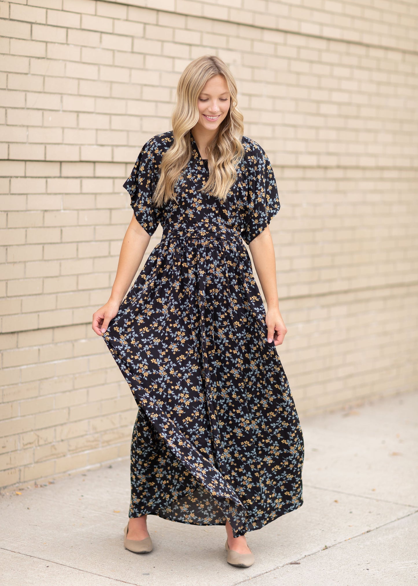 Black Floral V-Neck Maxi Dress Dresses