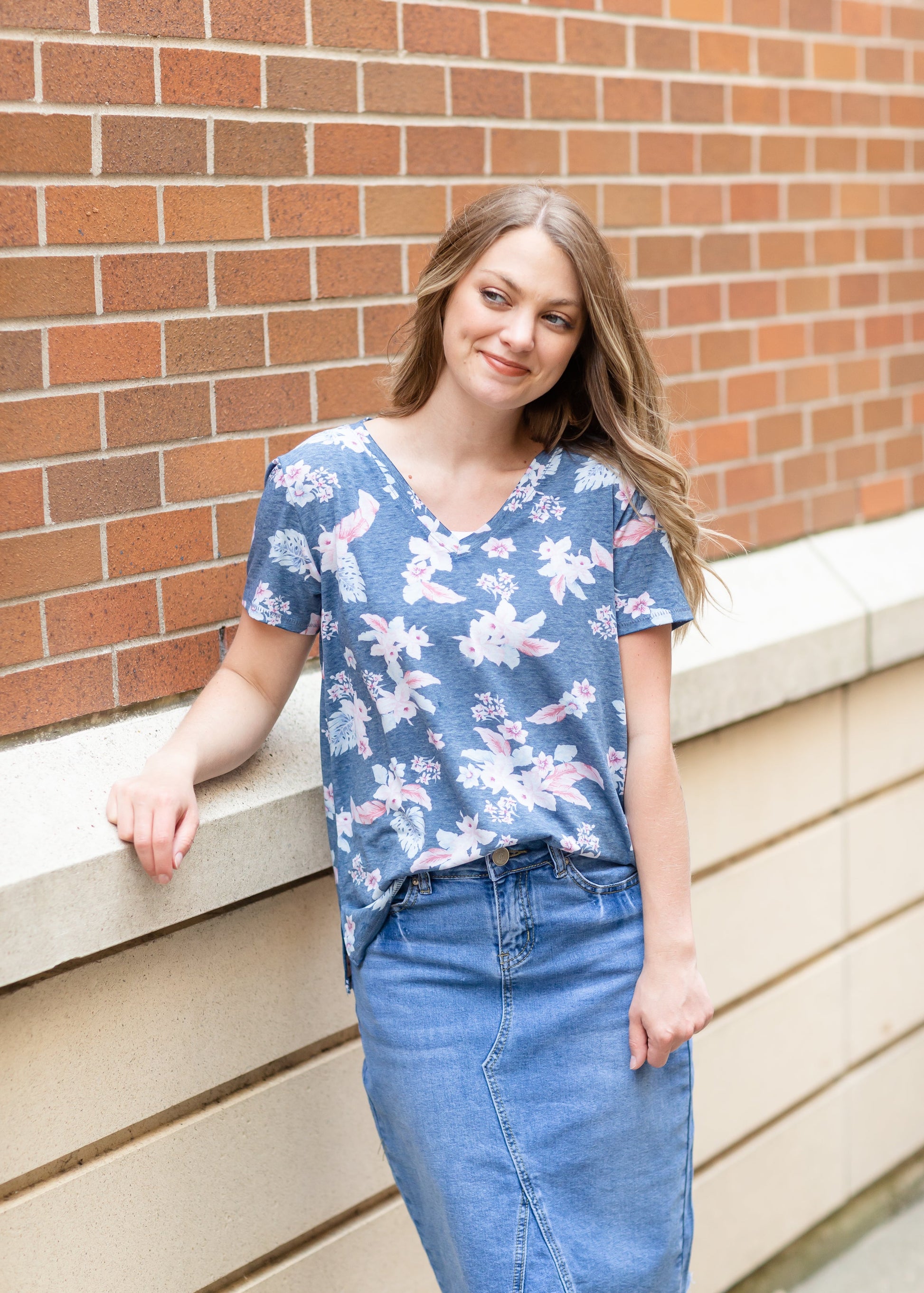 Blue Floral Classic V-Neck Tops