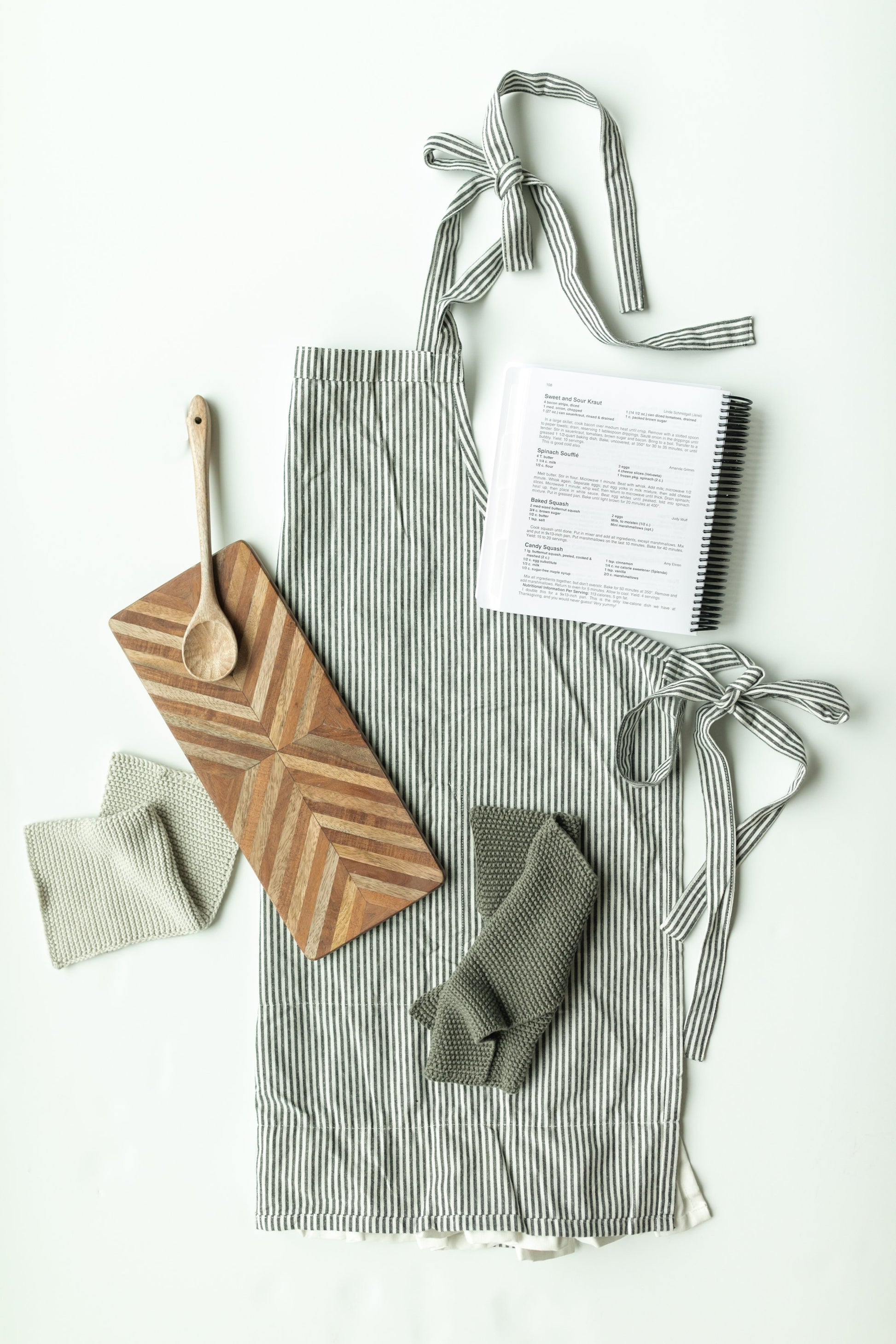 Cotton Woven Kitchen Apron Home & Lifestyle Creative Co-op