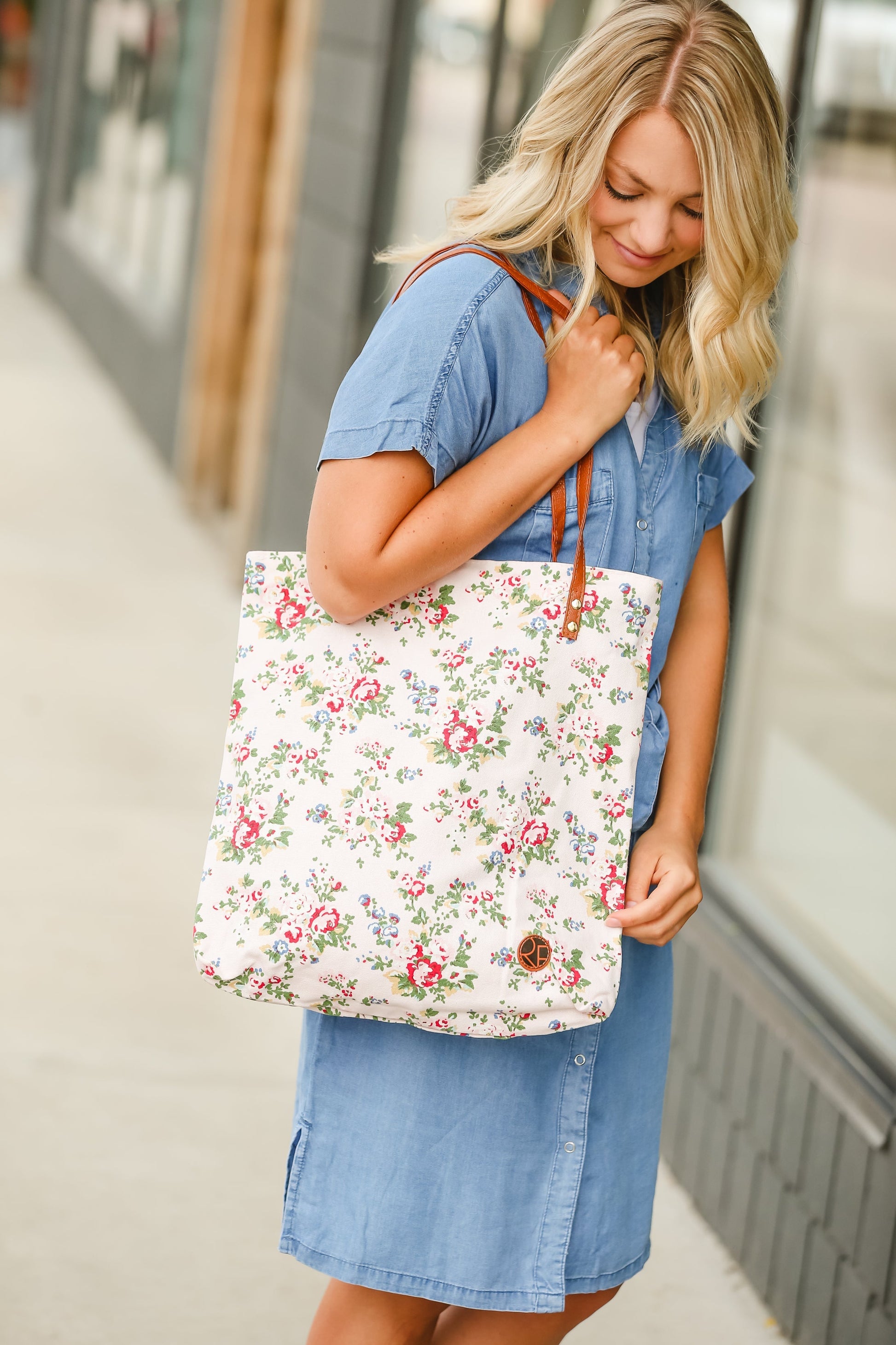 Dainty Floral Light Pink Tote Bag - FINAL SALE Home & Lifestyle