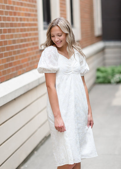 Embroidered Eyelet Midi Dress with Bubble Sleeves Dresses