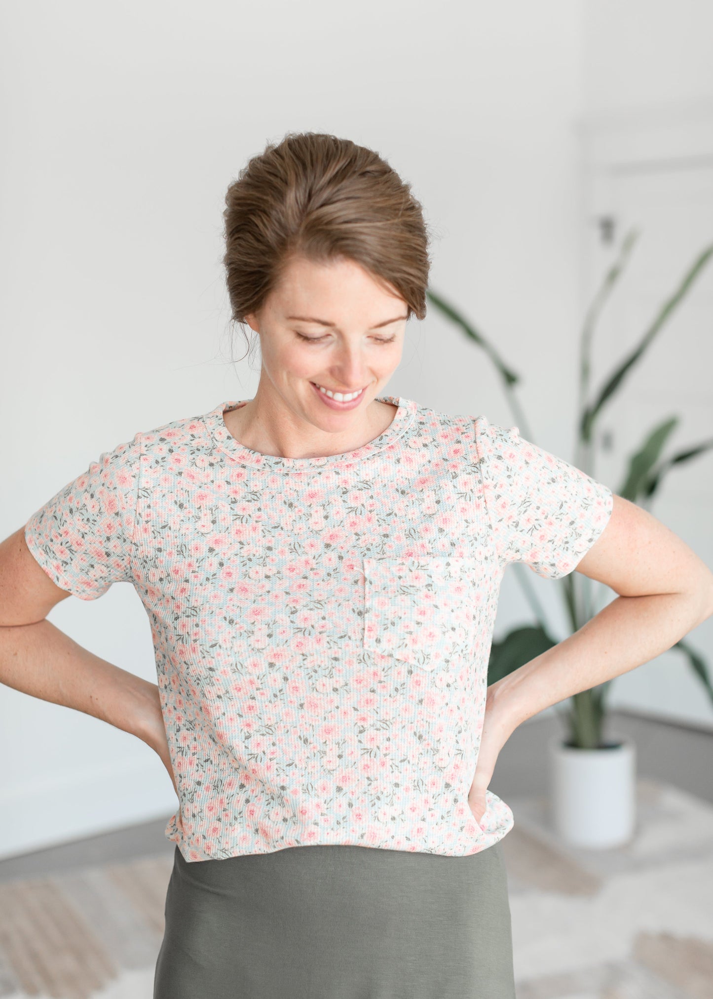 Front Pocket Pink Floral T-Shirt Shirt Staccato