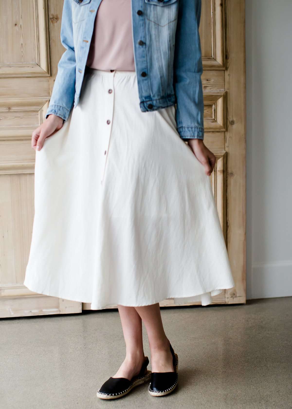 Highwaist white button front a line midi skirt