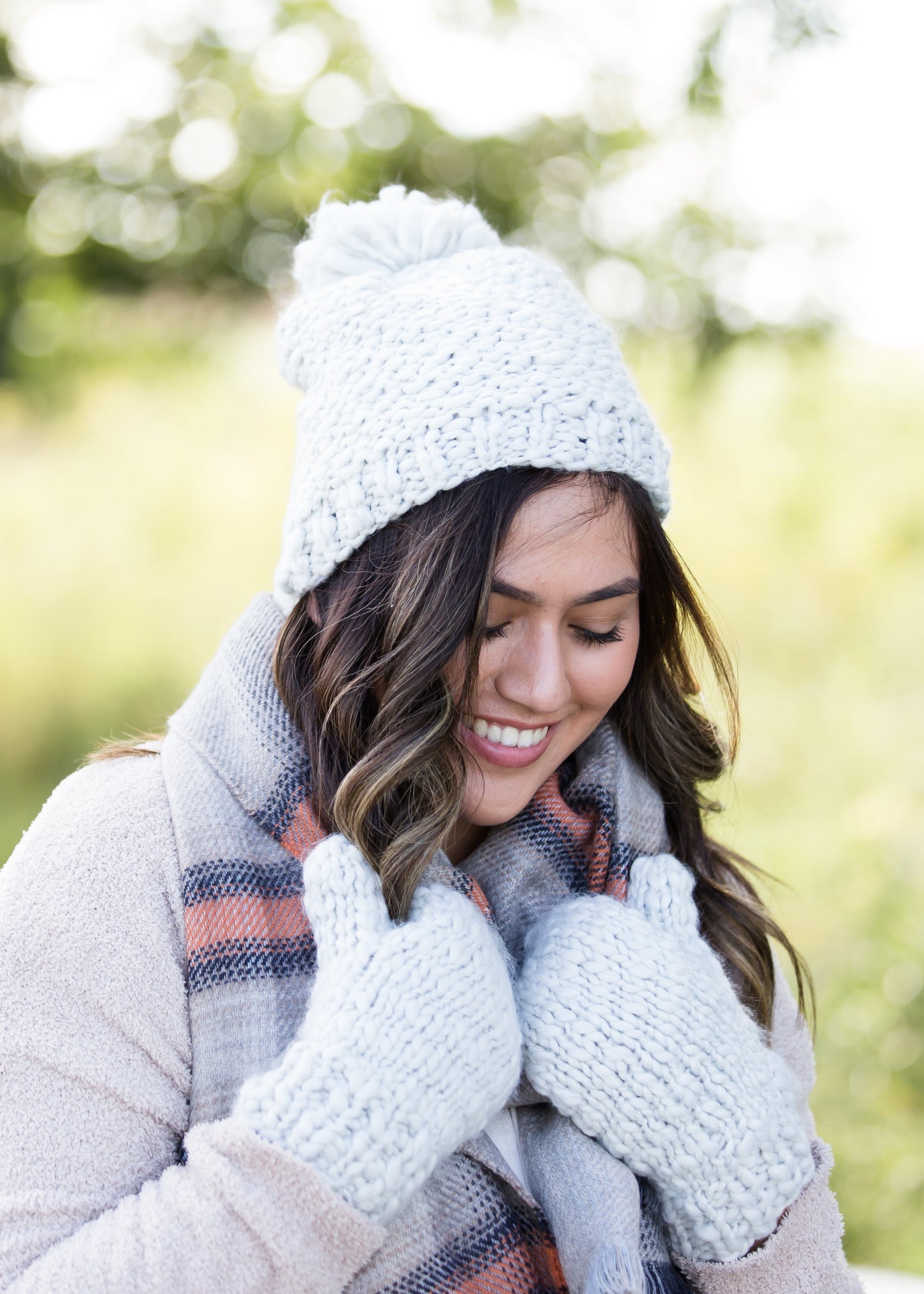 gray fleece lined mango yard hat and mittens