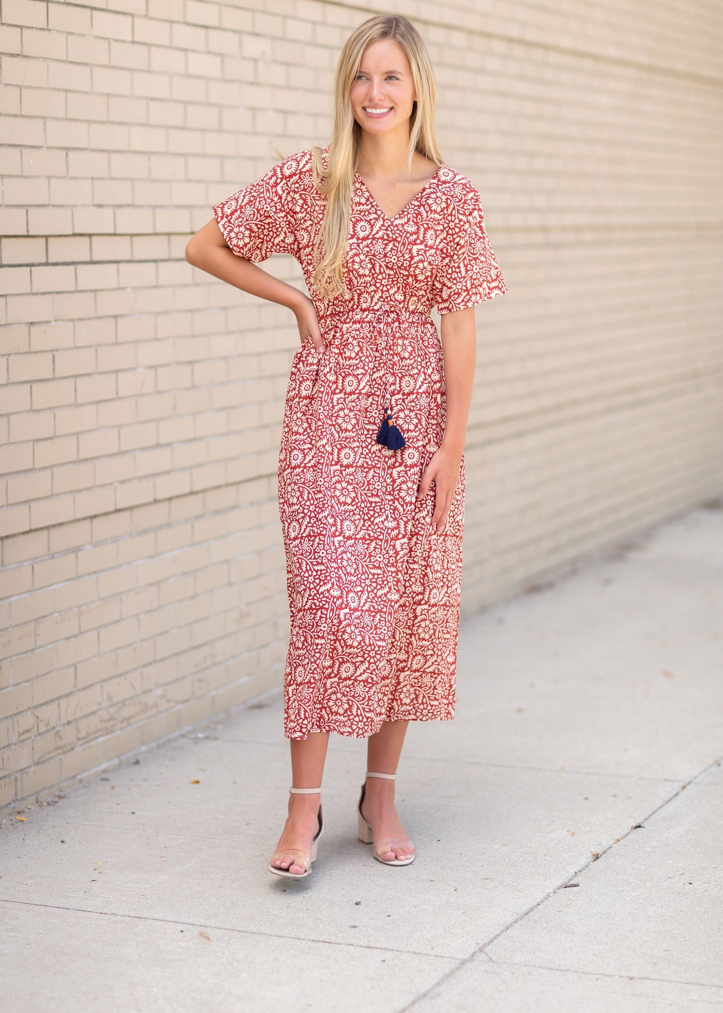 Red Short Sleeve V-Neck Maxi Dress Dresses