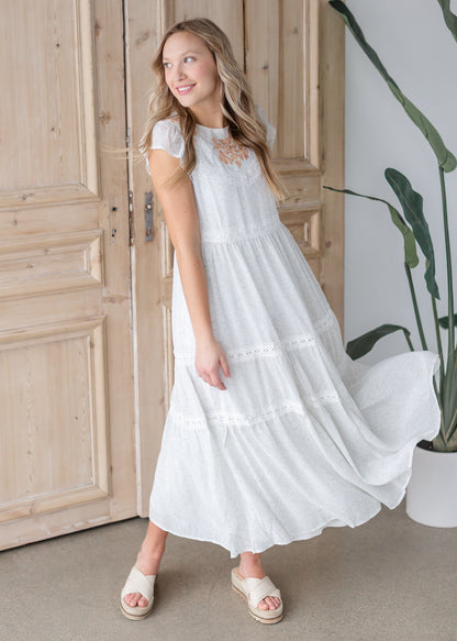 Tiered Maxi Dress with Lace Trim Detail Dresses Polagram