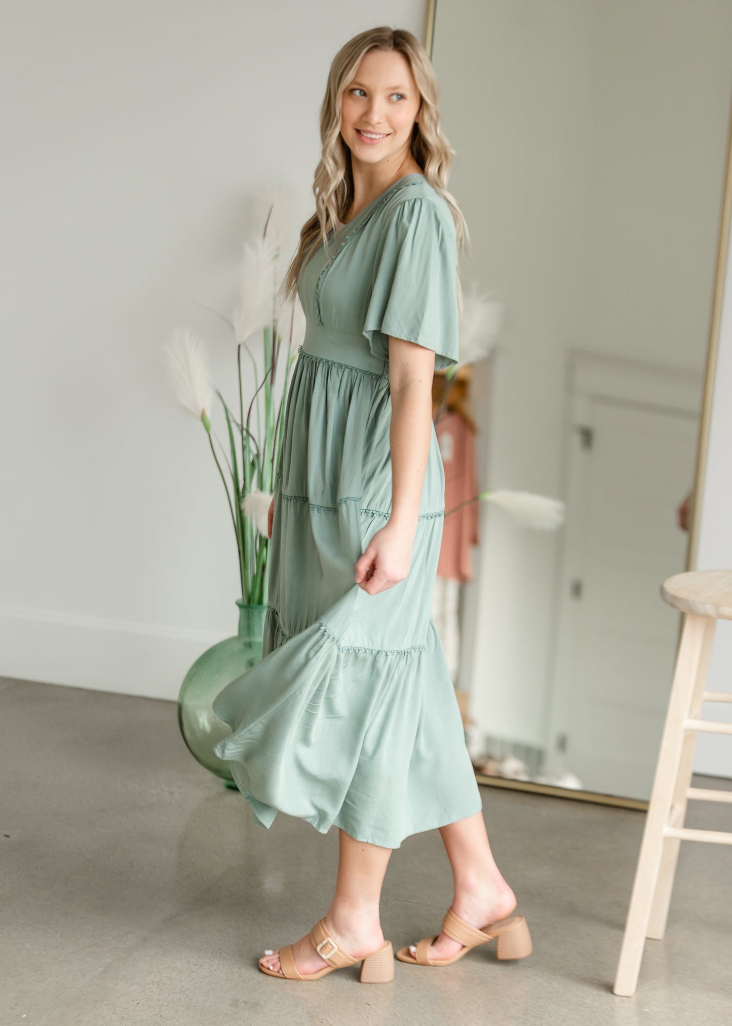 Tiered Ruffle Dress With Lace Detail Dresses Polagram & BaeVely