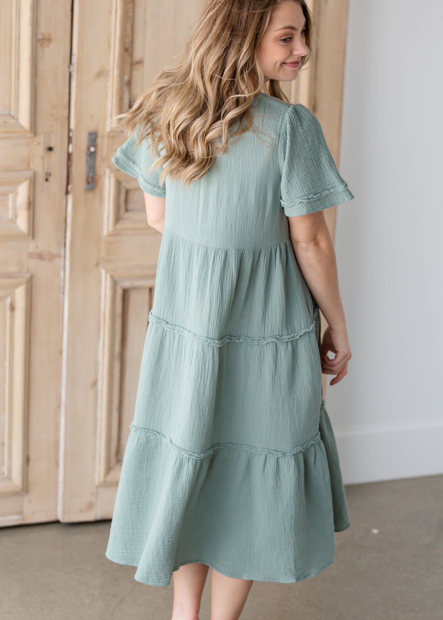 V-Neck Midi Dress With Button Details Dresses Polagram