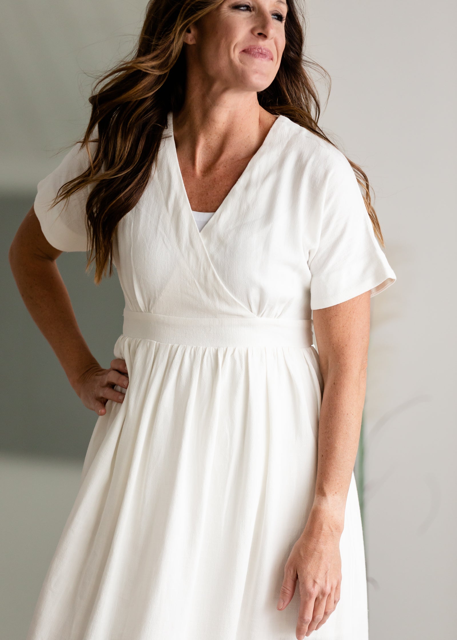 V-Neck Pleated Classic White Midi Dress Dresses Mod Ref